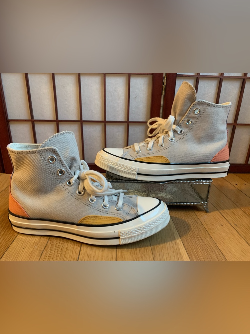 NWOB CONVERSE ALL STAR Hi-Top Gray Orange-Multi Trim Canvas Sneakers W-8/M-6
